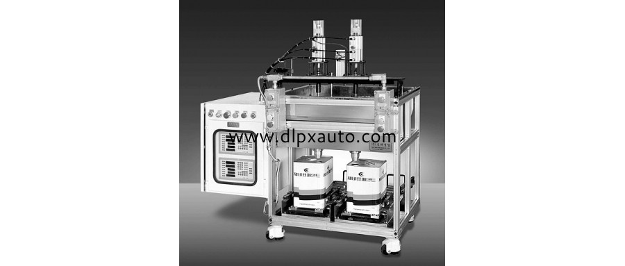 小型液體灌裝機(jī)械 雙頭直線式全自動多注料頭液體灌裝機(jī)廠家生產(chǎn)線 負(fù)壓醬油灌裝機(jī) 醬油灌裝機(jī)生產(chǎn)廠家